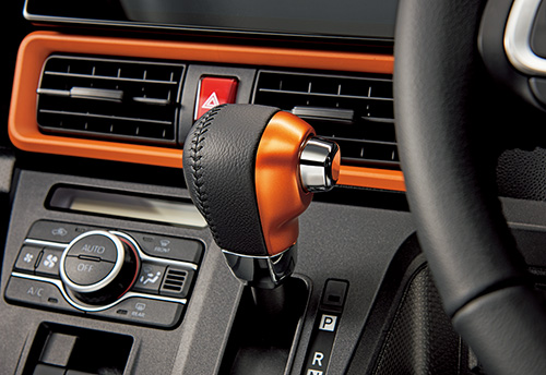 シフトノブ（本革巻）（オレンジベゼル）